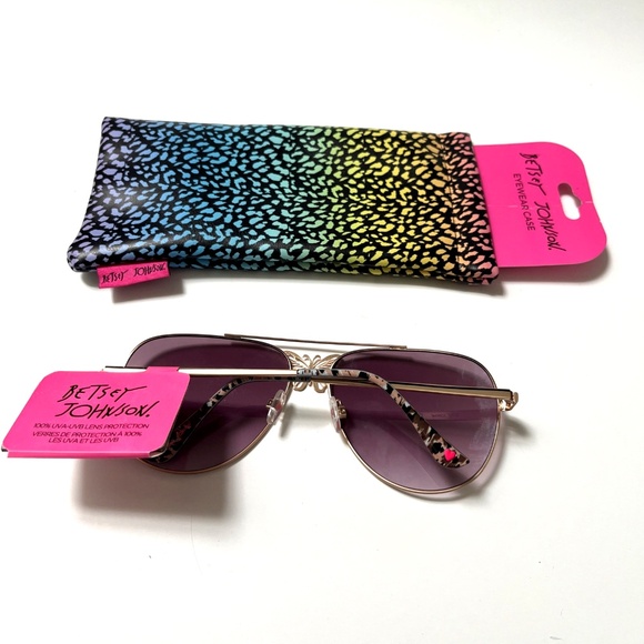 New Original BETSEY JOHNSON Butterfly Aviator Sunglasses + Pouch Gold Metal - Picture 7 of 8